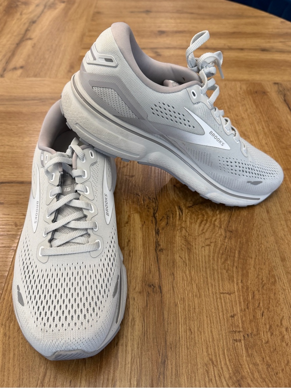 Brooks Ghost 15 Running Shoes Women’s Size 9 Wide Gray Athletic Sneakers Comfort
